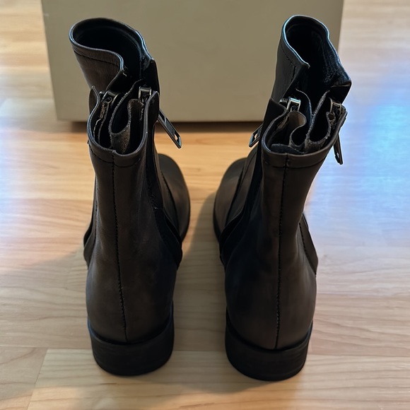 Hinge Sheldon Double Zip Leather Boot Washed Black Size 6.5 EUC - Picture 6 of 12